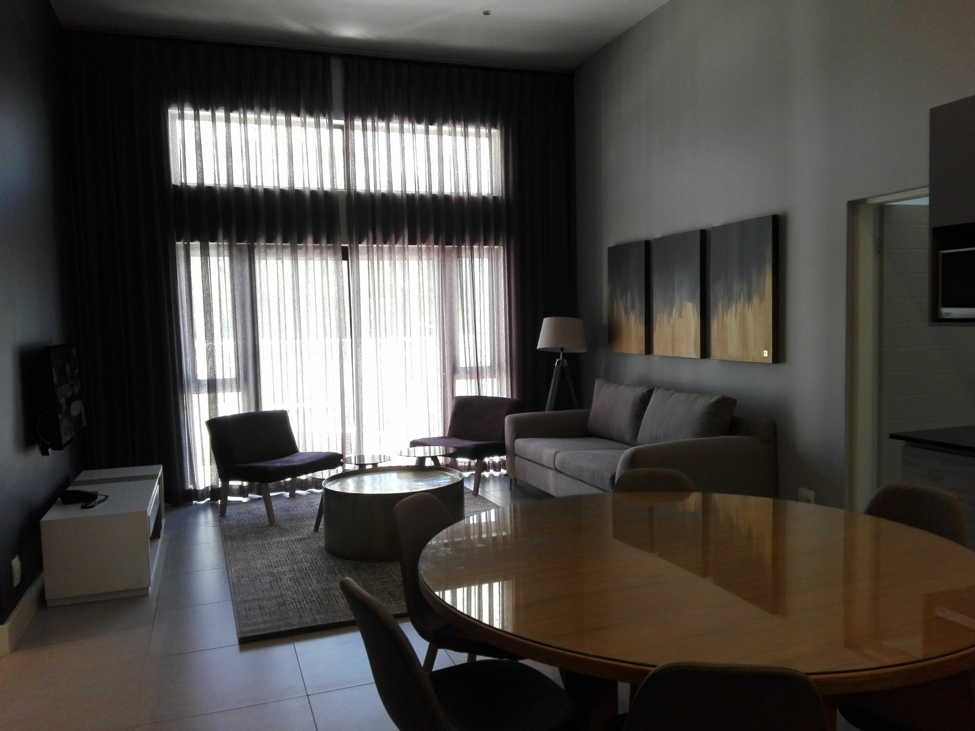 Mint Hotel Sandhurst Йоханнесбург Экстерьер фото