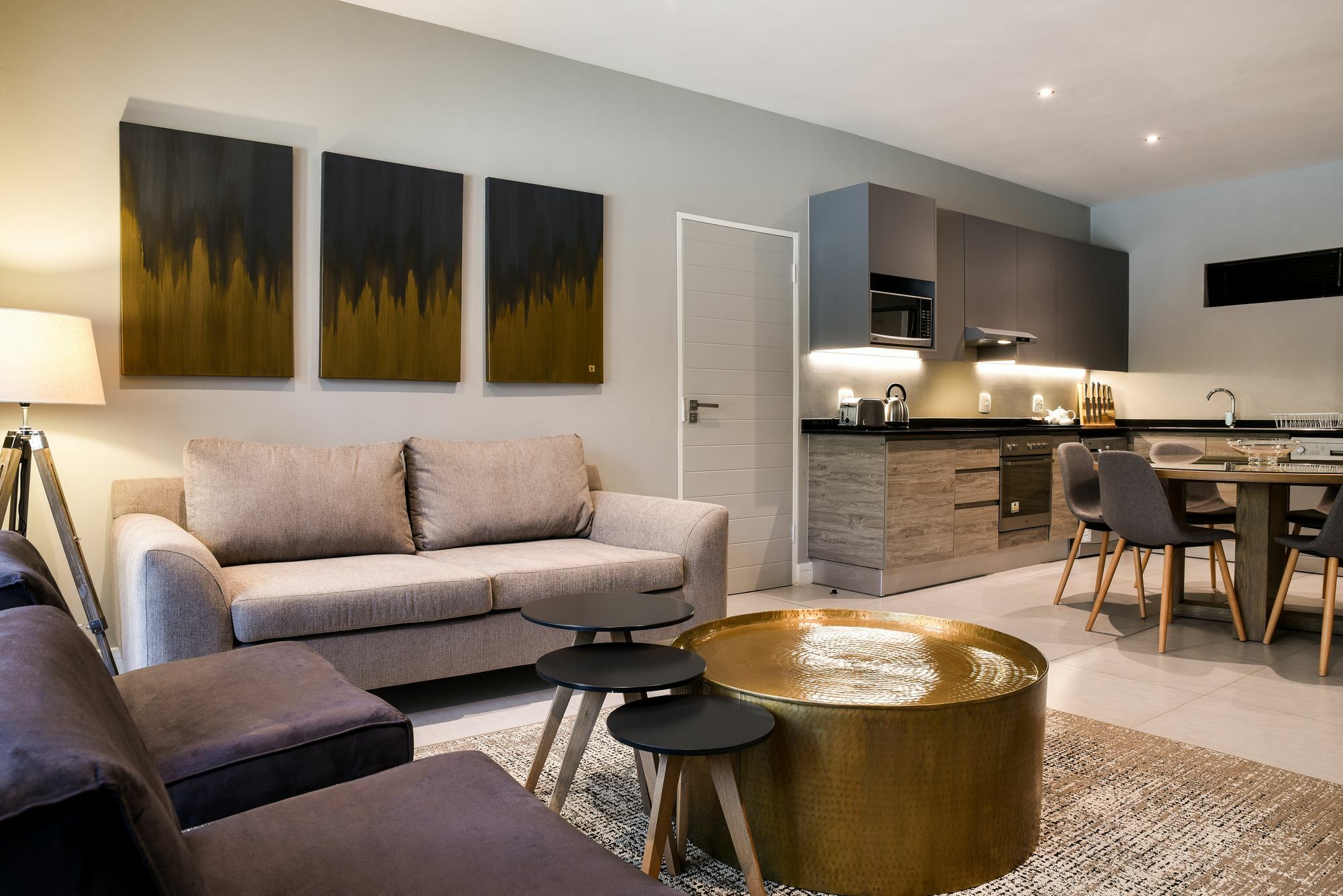 Mint Hotel Sandhurst Йоханнесбург Экстерьер фото